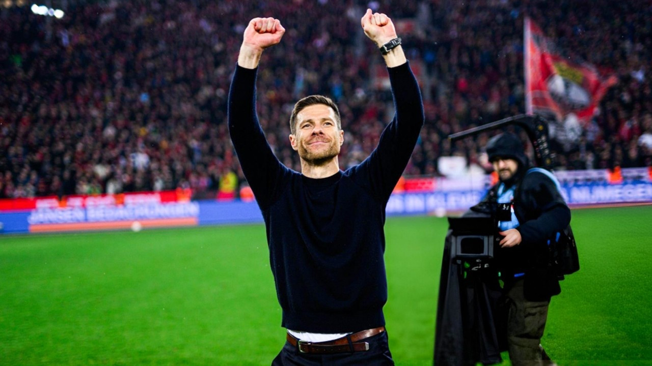 Alonso đã tạo nên mùa giải rực rỡ khó tin trong lịch sử Die Werkself.