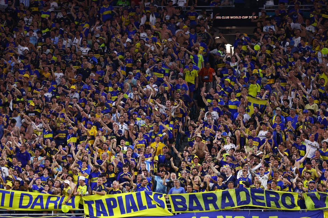 Người hâm mộ River Plate và Boca Juniors tạo nên màu sắc và bầu không khí sôi động cho Club World Cup 2025.