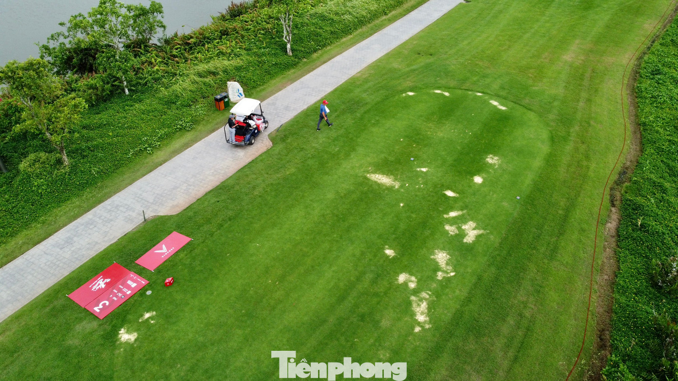 Tất cả đảm bảo cho thành công chung của giải đấu quy tụ đủ các golfer xuất sắc nhất Việt Nam. Tất cả đảm bảo cho thành công chung của giải đấu quy tụ đủ các golfer xuất sắc nhất Việt Nam.