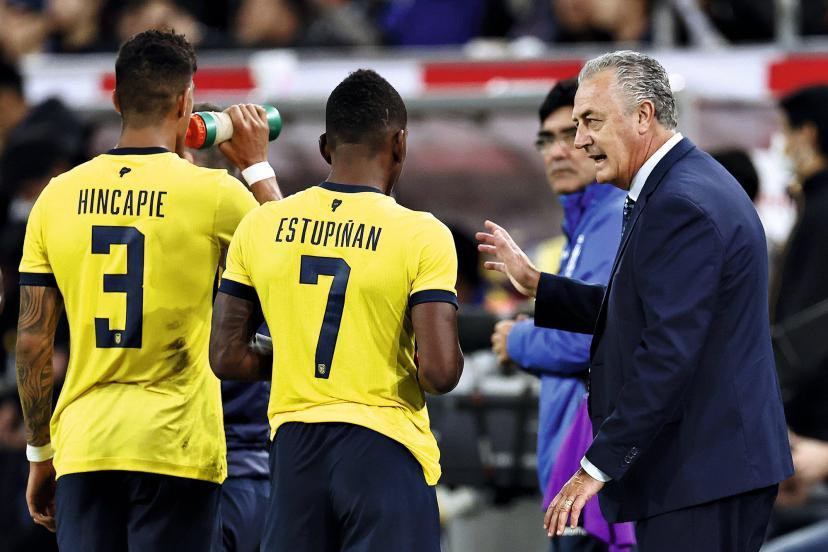 Hincapie và Estupinan, hai người con của Esmeraldas. (Ảnh: L&apos;Equipe)