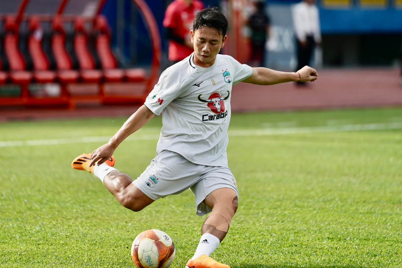 Đánh bại Bình Dương 2-1, HAGL chính thức trụ hạng ảnh 4 Đánh bại Bình Dương 2-1, HAGL chính thức trụ hạng ảnh 4