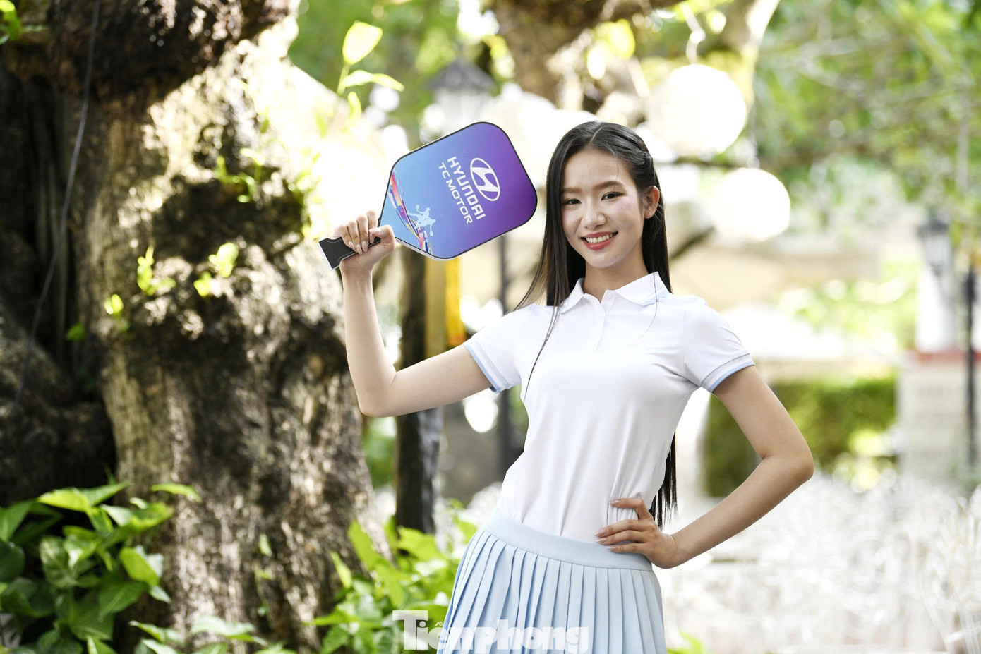 Phương Nhi cũng hào hứng với môn pickleball bởi nhận thấy đây là môn thể thao đầy trẻ trung, năng động và mang lại nhiều giây phút thoải mái. &quot;Pickleball đề cao tinh thần đồng đội và giúp chúng ta kết giao nhiều bạn bè mới&quot;, Đại sứ Nhân ái Nguyễn Phương Nhi chia sẻ.