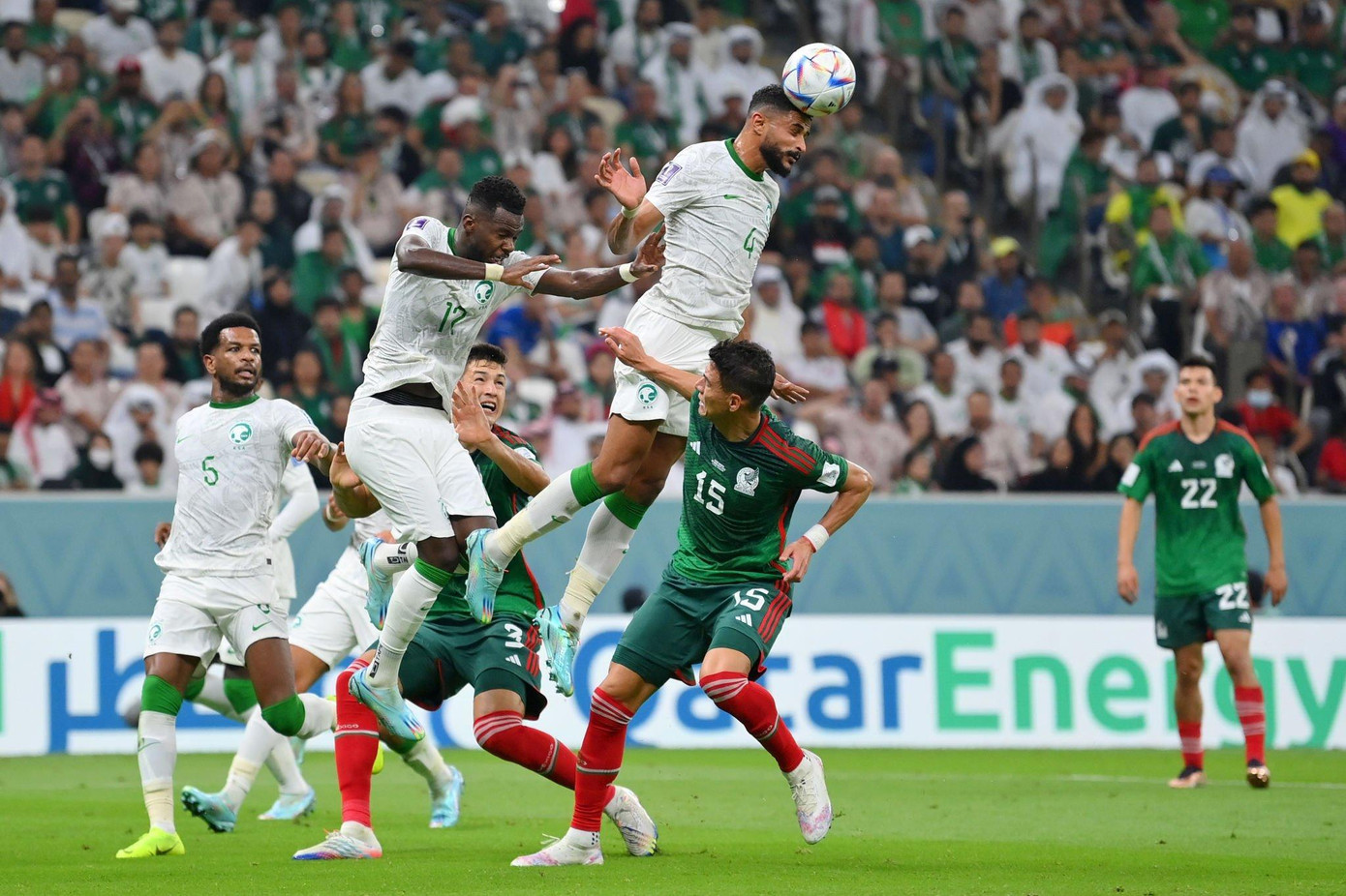 World Cup 2022: Thua Argentina 0-2, Ba Lan vẫn có vé vào vòng 1/8 nhờ chỉ số phụ ảnh 18