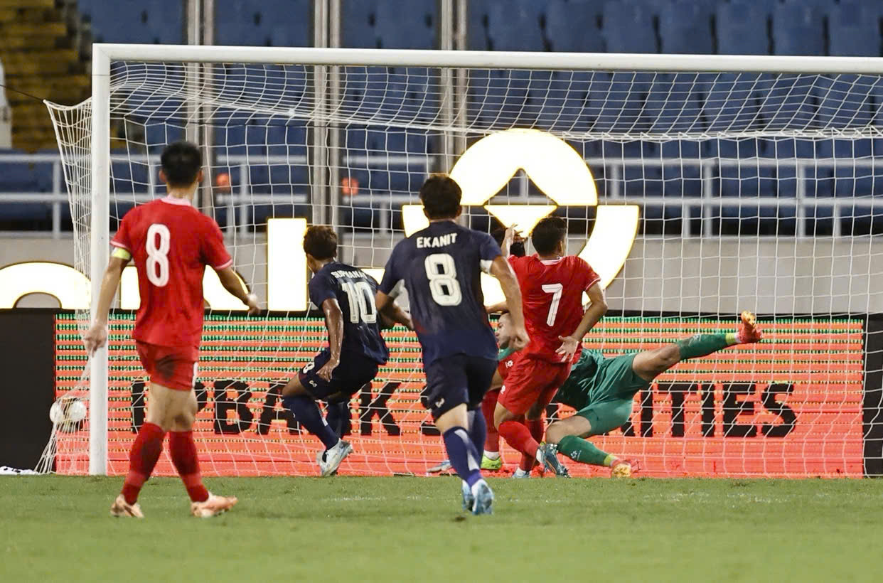 Việt Nam thua ngược Thái Lan ngay tại Mỹ Đình ảnh 38