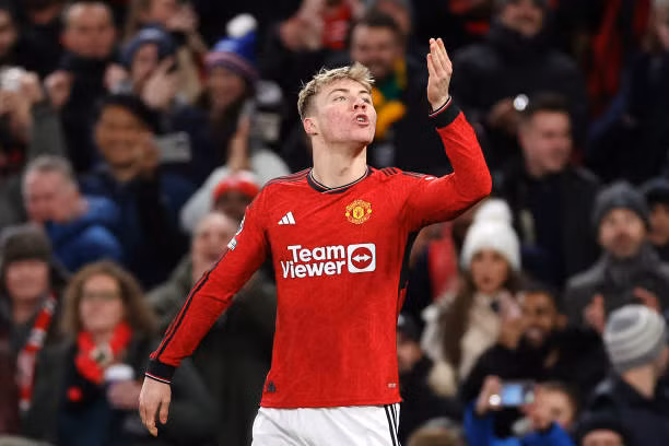 Tottenham khiến MU chia điểm tại Old Trafford ảnh 7 Tottenham khiến MU chia điểm tại Old Trafford ảnh 7