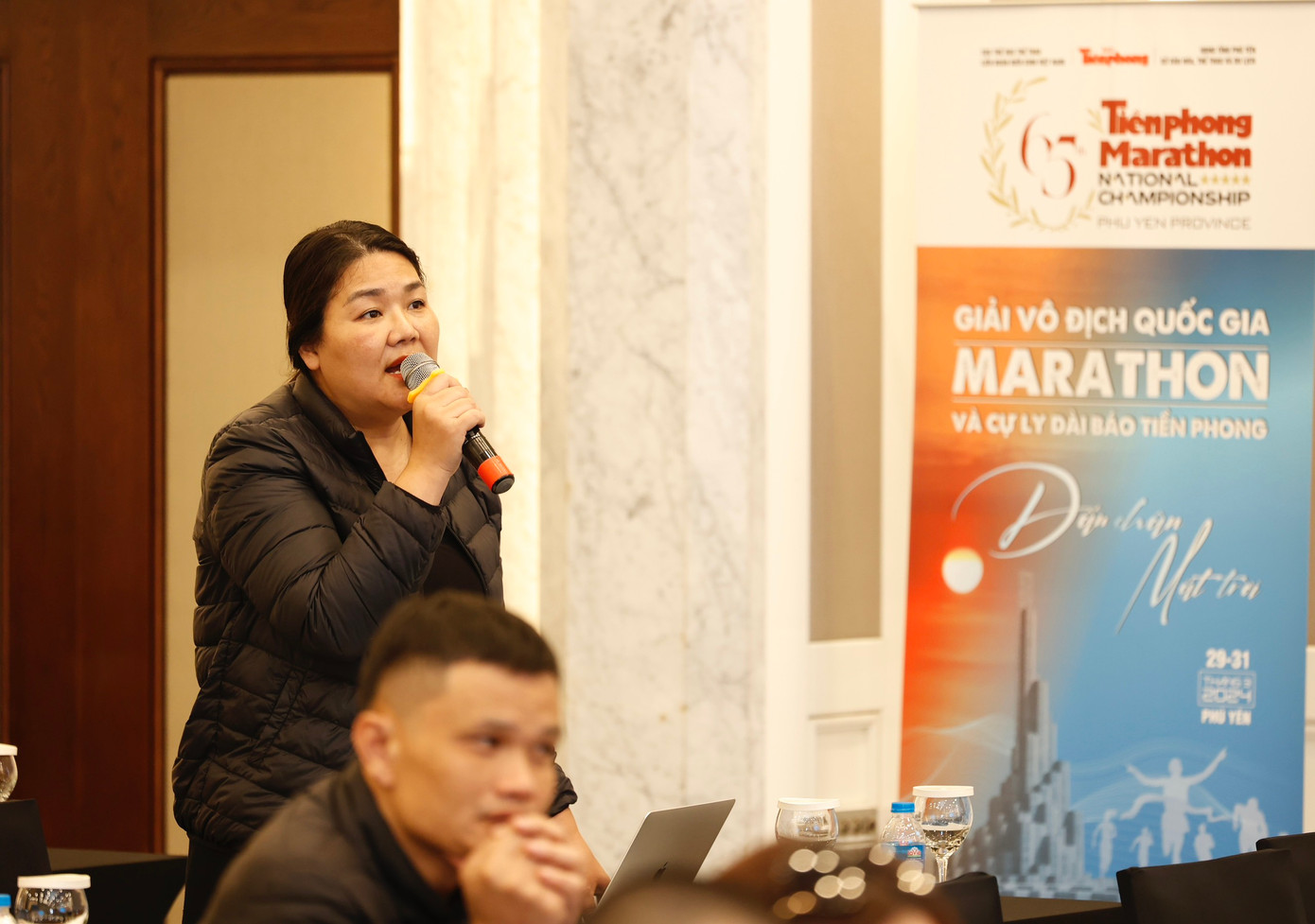 Phóng viên Tuyết Minh, báo Hà Nội mới.