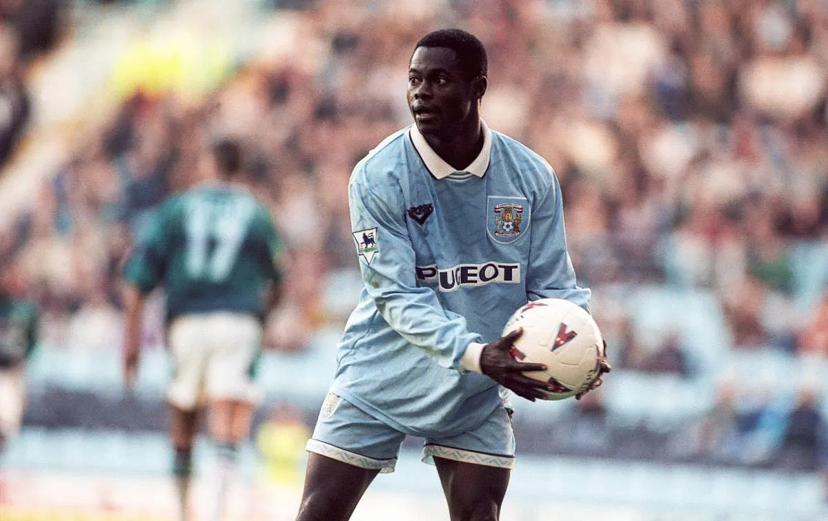 Lamptey có thời gian ngắn chơi bóng ở Anh trong màu áo Aston Villa. (Ảnh: Getty Images) Lamptey có thời gian ngắn chơi bóng ở Anh trong màu áo Aston Villa. (Ảnh: Getty Images)