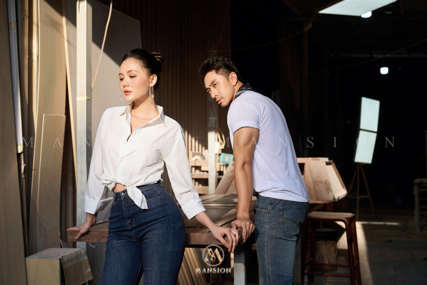 Tại Nội thất Mansion, đội ngũ KTS có kết nối chặt chẽ với thi công và xưởng sản xuất, tạo nên mối quan hệ cộng hưởng, gắn kết, đảm bảo tư vấn cho khách hàng dịch vụ tốt nhất.