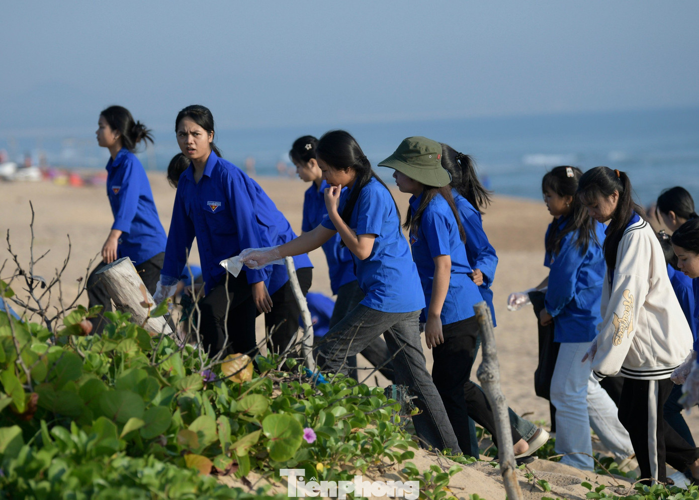 Ngoài hoạt động bảo vệ môi trường, Trường Phổ thông Dân tộc nội trú tỉnh Phú Yên cũng sẽ tổ chức đội cổ vũ, khích lệ tinh thần các vận động viên trong ngày diễn ra Tiền Phong Marathon 2024. Ngoài hoạt động bảo vệ môi trường, Trường Phổ thông Dân tộc nội trú tỉnh Phú Yên cũng sẽ tổ chức đội cổ vũ, khích lệ tinh thần các vận động viên trong ngày diễn ra Tiền Phong Marathon 2024.