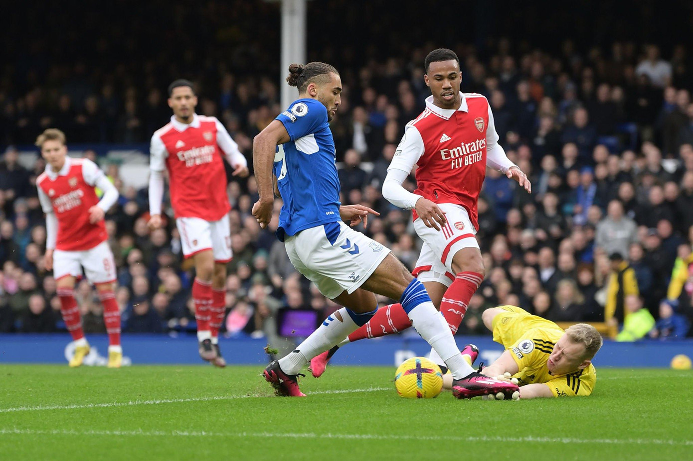 Giúp Everton đả bại Arsenal 1-0, HLV Sean Dyche có màn ra mắt hoàn hảo ảnh 12 Giúp Everton đả bại Arsenal 1-0, HLV Sean Dyche có màn ra mắt hoàn hảo ảnh 12