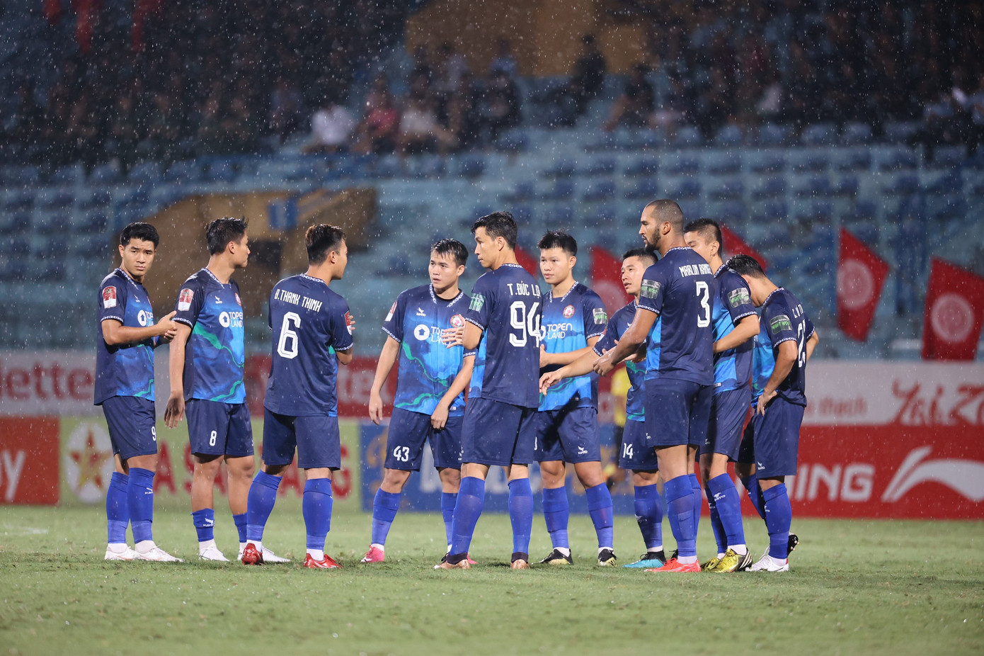 Đức Chiến lập siêu phẩm phút cuối giúp Viettel vào chung kết Cúp Quốc gia ảnh 3