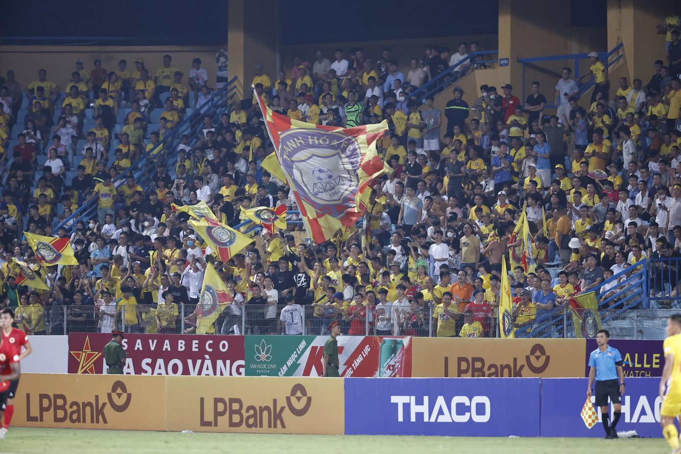 Đông Á Thanh Hoá lần thứ hai giành Siêu cúp sau khi đánh bại Công an Hà Nội 3-1 ảnh 45 Đông Á Thanh Hoá lần thứ hai giành Siêu cúp sau khi đánh bại Công an Hà Nội 3-1 ảnh 45