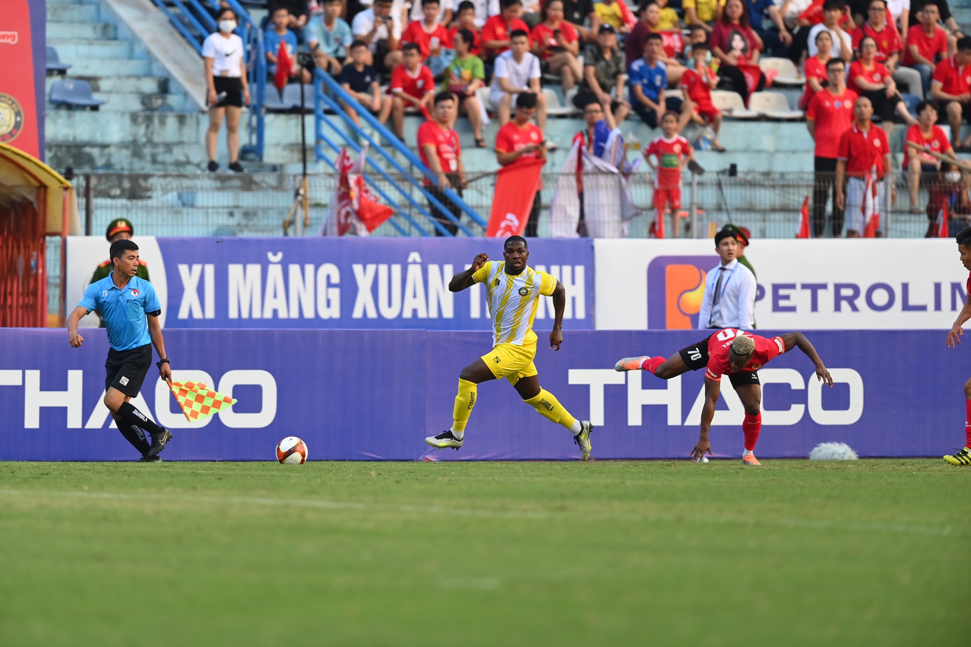 Đông Á Thanh Hoá lần thứ hai giành Siêu cúp sau khi đánh bại Công an Hà Nội 3-1 ảnh 26 Đông Á Thanh Hoá lần thứ hai giành Siêu cúp sau khi đánh bại Công an Hà Nội 3-1 ảnh 26