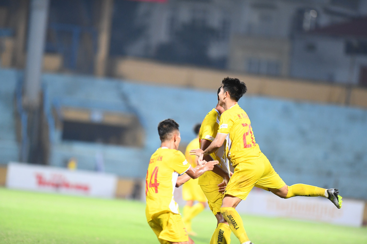 Đông Á Thanh Hoá lần thứ hai giành Siêu cúp sau khi đánh bại Công an Hà Nội 3-1 ảnh 38 Đông Á Thanh Hoá lần thứ hai giành Siêu cúp sau khi đánh bại Công an Hà Nội 3-1 ảnh 38