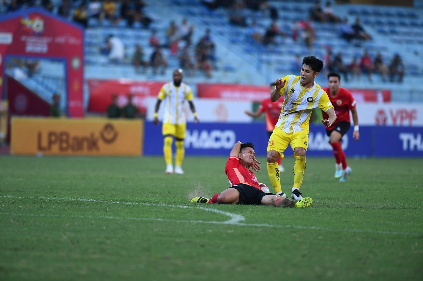 Đông Á Thanh Hoá lần thứ hai giành Siêu cúp sau khi đánh bại Công an Hà Nội 3-1 ảnh 29 Đông Á Thanh Hoá lần thứ hai giành Siêu cúp sau khi đánh bại Công an Hà Nội 3-1 ảnh 29