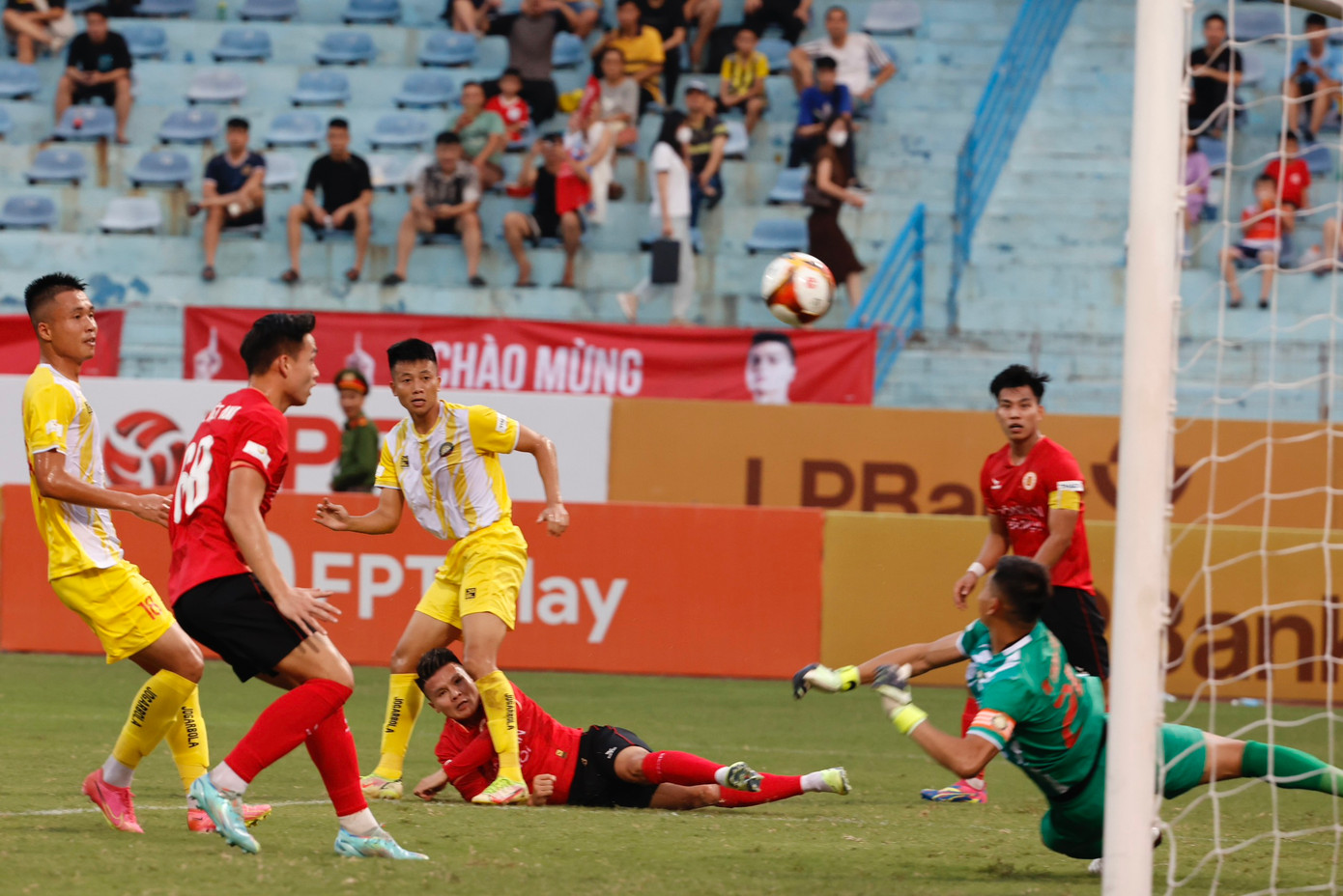 Đông Á Thanh Hoá lần thứ hai giành Siêu cúp sau khi đánh bại Công an Hà Nội 3-1 ảnh 31 Đông Á Thanh Hoá lần thứ hai giành Siêu cúp sau khi đánh bại Công an Hà Nội 3-1 ảnh 31