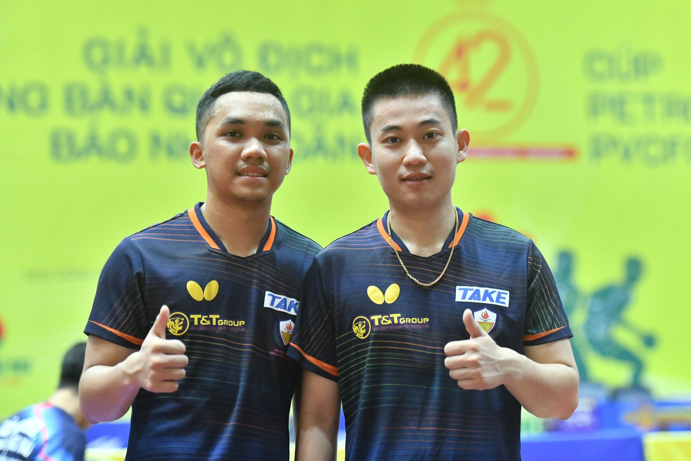 Đinh Anh Hoàng và Lê Đình Đức giành HCV đôi nam Giải vô địch bóng bàn quốc gia 2024. Đinh Anh Hoàng và Lê Đình Đức giành HCV đôi nam Giải vô địch bóng bàn quốc gia 2024.