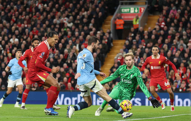 Thắng 2-0, Liverpool bứt phá, đẩy Man City vào sâu khủng hoảng ảnh 21 Thắng 2-0, Liverpool bứt phá, đẩy Man City vào sâu khủng hoảng ảnh 21