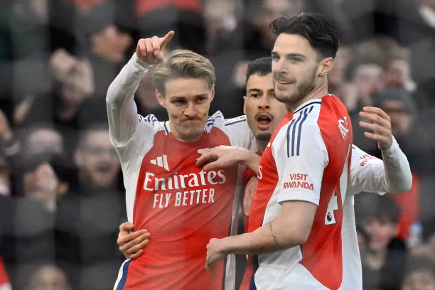 Thua Arsenal 1-5, Man City thảm bại rời Emirates ảnh 15 Thua Arsenal 1-5, Man City thảm bại rời Emirates ảnh 15
