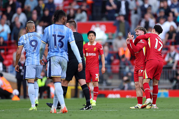 Liverpool vô địch giải Ngoại hạng Anh sớm 4 vòng đấu ảnh 43