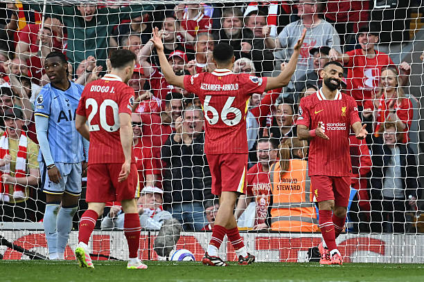 Liverpool vô địch giải Ngoại hạng Anh sớm 4 vòng đấu ảnh 36