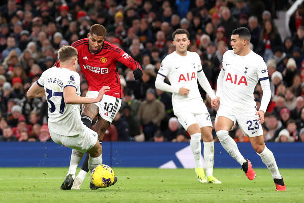 Tottenham khiến MU chia điểm tại Old Trafford ảnh 16