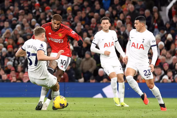 Tottenham khiến MU chia điểm tại Old Trafford ảnh 16 Tottenham khiến MU chia điểm tại Old Trafford ảnh 16