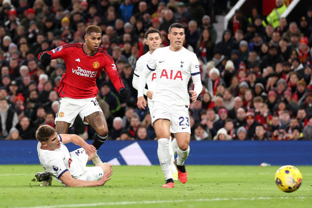 Tottenham khiến MU chia điểm tại Old Trafford ảnh 15