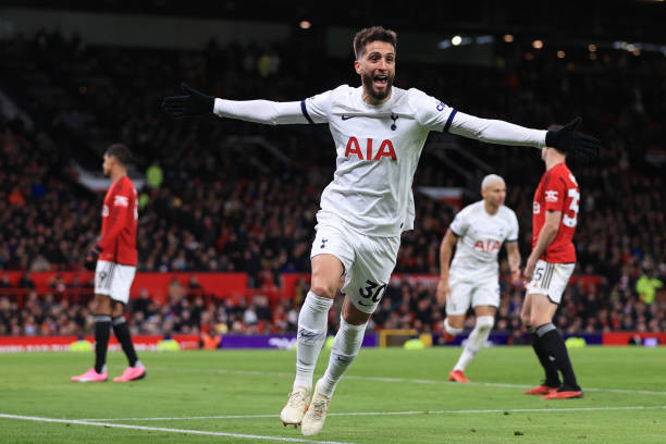 Tottenham khiến MU chia điểm tại Old Trafford ảnh 29