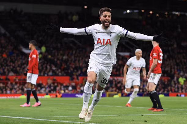 Tottenham khiến MU chia điểm tại Old Trafford ảnh 29 Tottenham khiến MU chia điểm tại Old Trafford ảnh 29