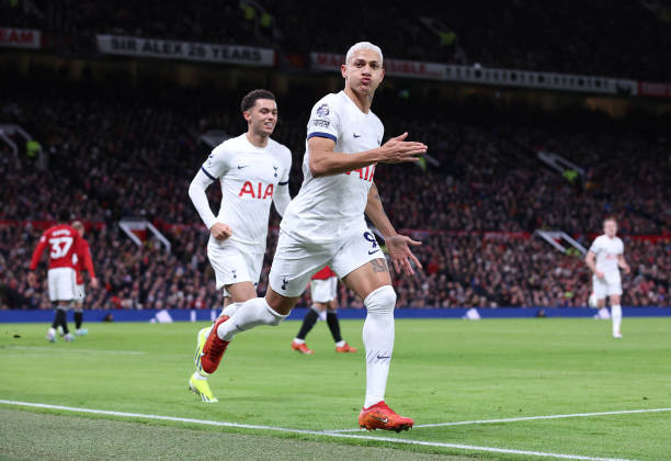 Tottenham khiến MU chia điểm tại Old Trafford ảnh 10