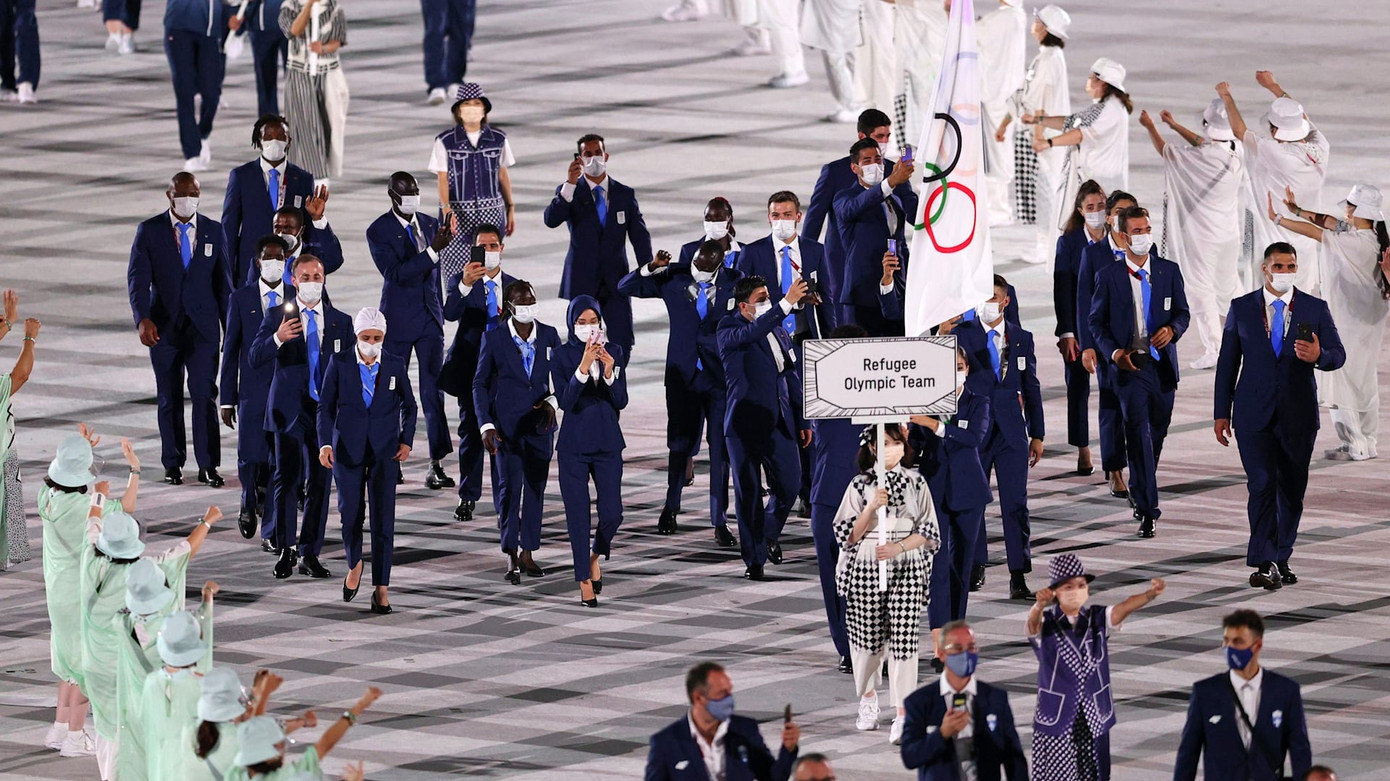 Đội Olympic Người tị nạn trong Lễ khai mạc Olympic Tokyo 2020. Đội Olympic Người tị nạn trong Lễ khai mạc Olympic Tokyo 2020.