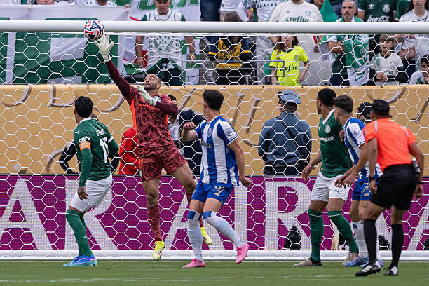 Porto nhọc nhằn cầm chân Palmeiras ảnh 9