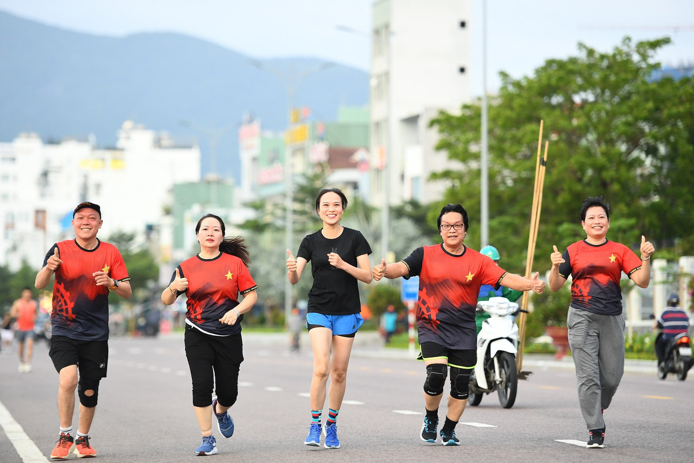 Nụ cười hiển hiện trên môi mọi runner.