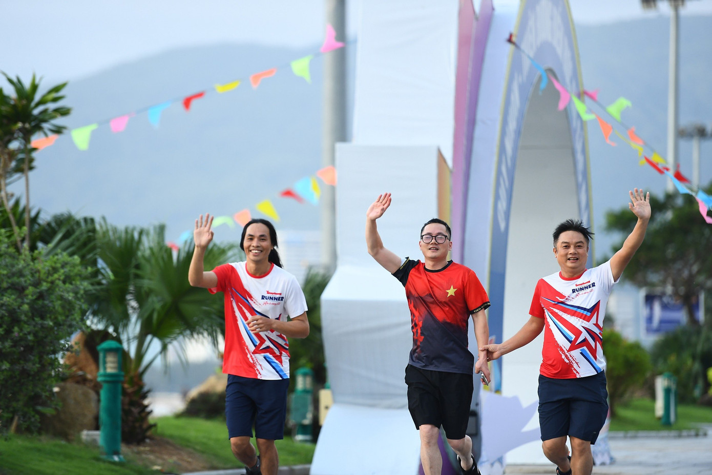 Tất cả đều thể hiện sự phấn khích và hào hứng khi cùng tham gia cuộc thi vô cùng ý nghĩa.