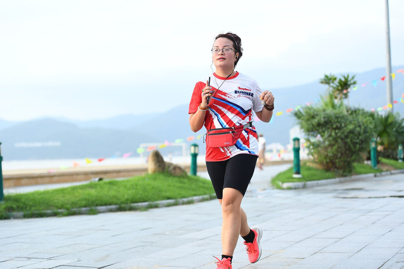 Tất cả đều thể hiện sự phấn khích và hào hứng khi cùng tham gia cuộc thi vô cùng ý nghĩa.