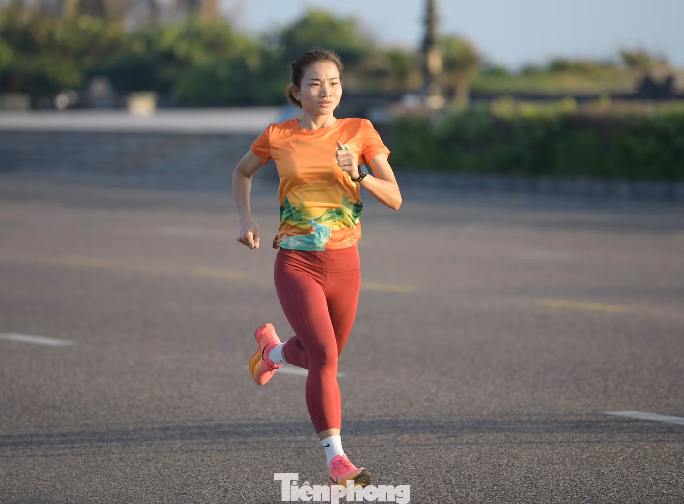 Cô gái vàng điền kinh Nguyễn Thị Oanh hướng đến lần thứ 8 liên tiếp đăng quang ở Tiền Phong Marathon cự ly 5km.