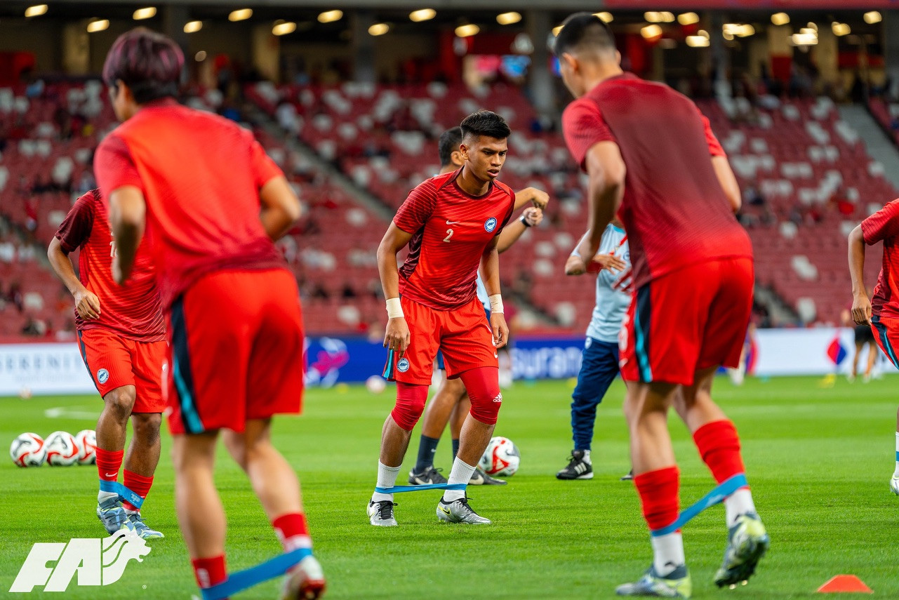 Ngược dòng thắng ngoạn mục Singapore, Thái Lan giành vé bán kết sớm ảnh 21 Ngược dòng thắng ngoạn mục Singapore, Thái Lan giành vé bán kết sớm ảnh 21