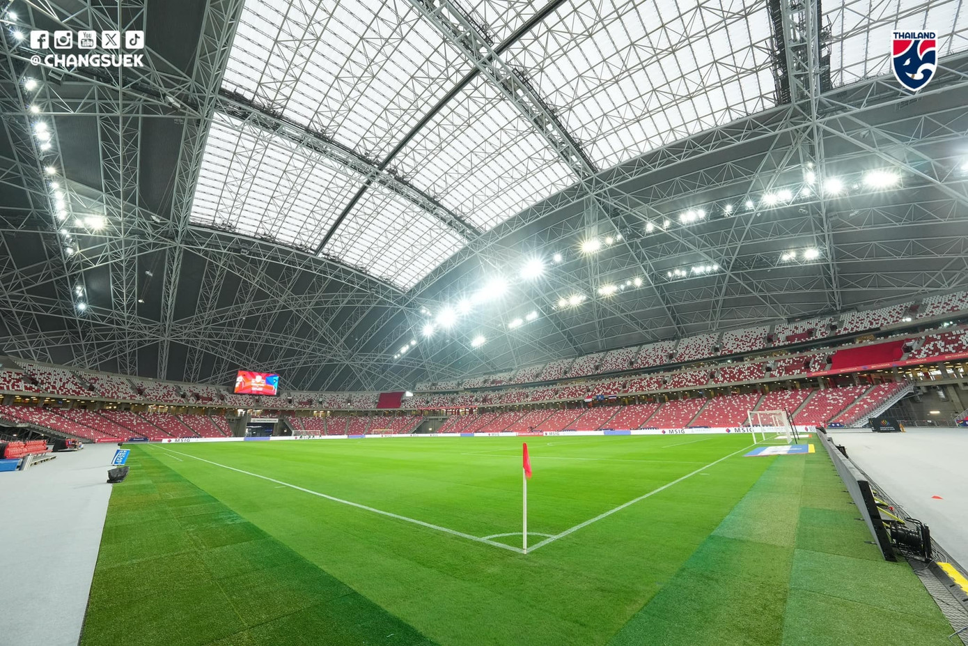 Ngược dòng thắng ngoạn mục Singapore, Thái Lan giành vé bán kết sớm ảnh 5 Ngược dòng thắng ngoạn mục Singapore, Thái Lan giành vé bán kết sớm ảnh 5