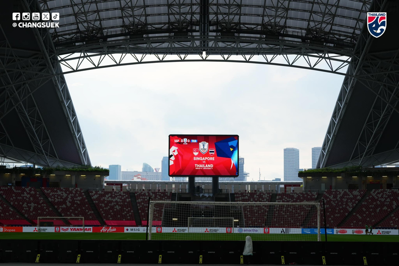 Ngược dòng thắng ngoạn mục Singapore, Thái Lan giành vé bán kết sớm ảnh 4 Ngược dòng thắng ngoạn mục Singapore, Thái Lan giành vé bán kết sớm ảnh 4