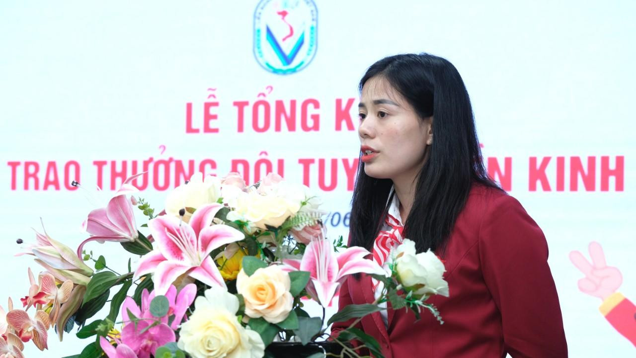 VĐV Nguyễn Thị Huyền gửi lời cảm ơn tới Ban lãnh đạo Liên đoàn, Quỹ hỗ trợ Tài năng trẻ Việt Nam và các nhà tài trợ. (Ảnh: Mạnh Thắng) VĐV Nguyễn Thị Huyền gửi lời cảm ơn tới Ban lãnh đạo Liên đoàn, Quỹ hỗ trợ Tài năng trẻ Việt Nam và các nhà tài trợ. (Ảnh: Mạnh Thắng)