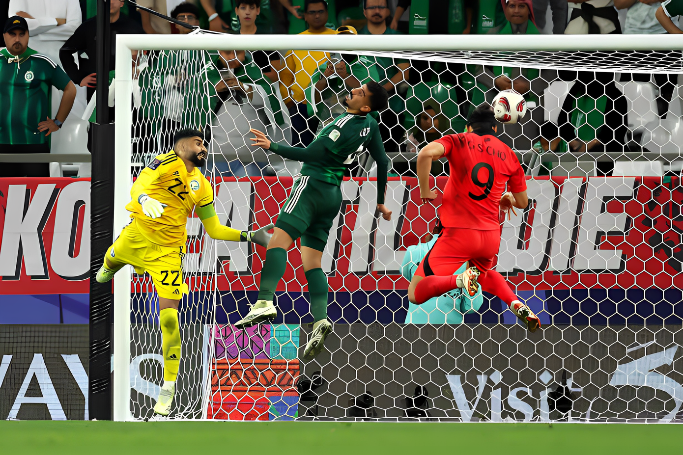 Bàn thắng phút 90+6 của Cho Gue-sung vào lưới Saudi Arabia...