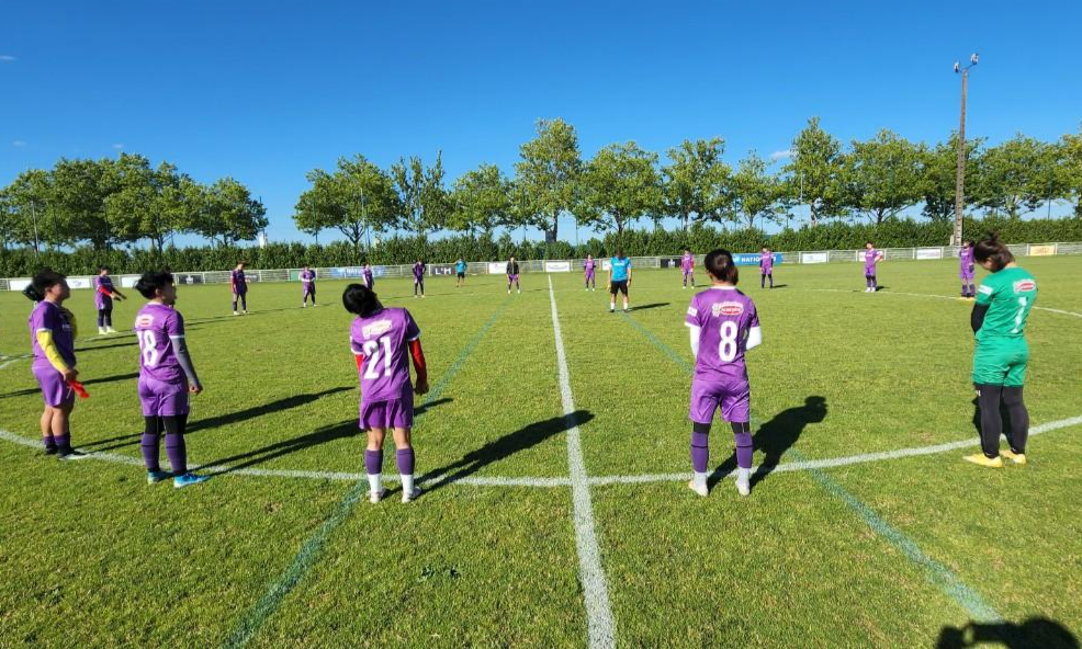 ĐT nữ trên sân tập tại thành phố Orleans.