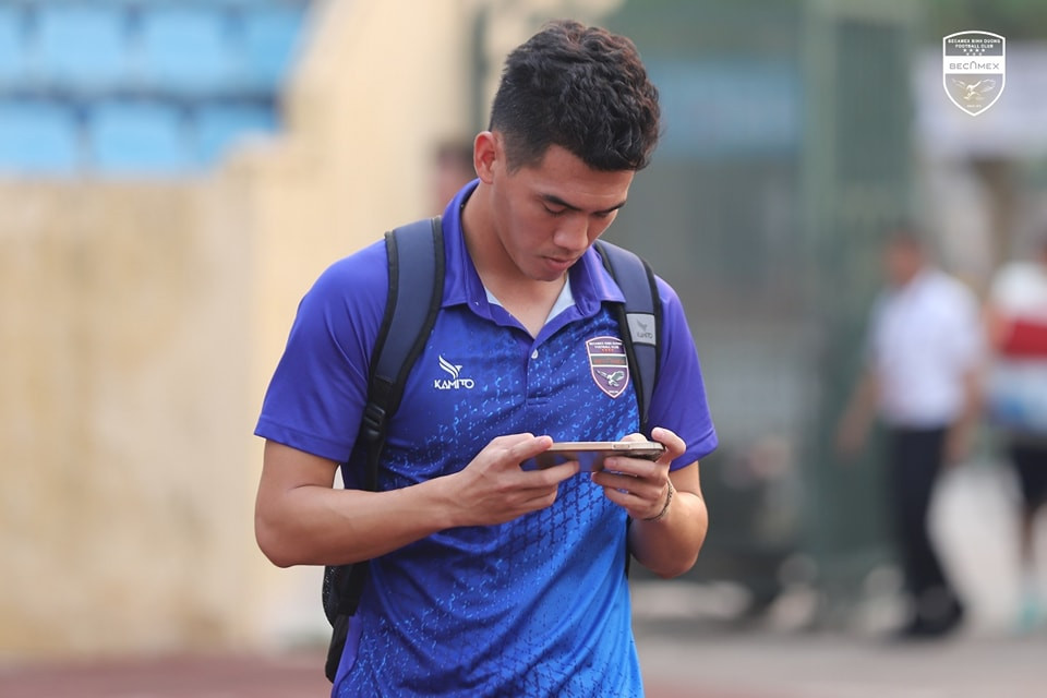 Thắng nghẹt thở Bình Dương trên chấm 11m, Nam Định giành vé vào bán kết Cúp Quốc gia 2023/24 ảnh 8