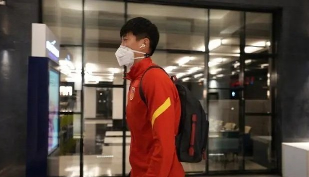 Tuyển thủ Trung Quốc trở về sau thất bại trước ĐT Việt Nam. (Ảnh: Sohu)