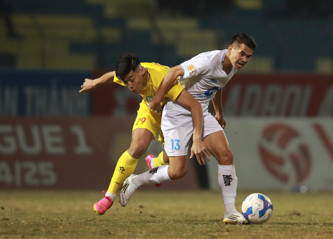 Thanh Hóa và Nam Định níu chân nhau tại xứ Thanh ảnh 19