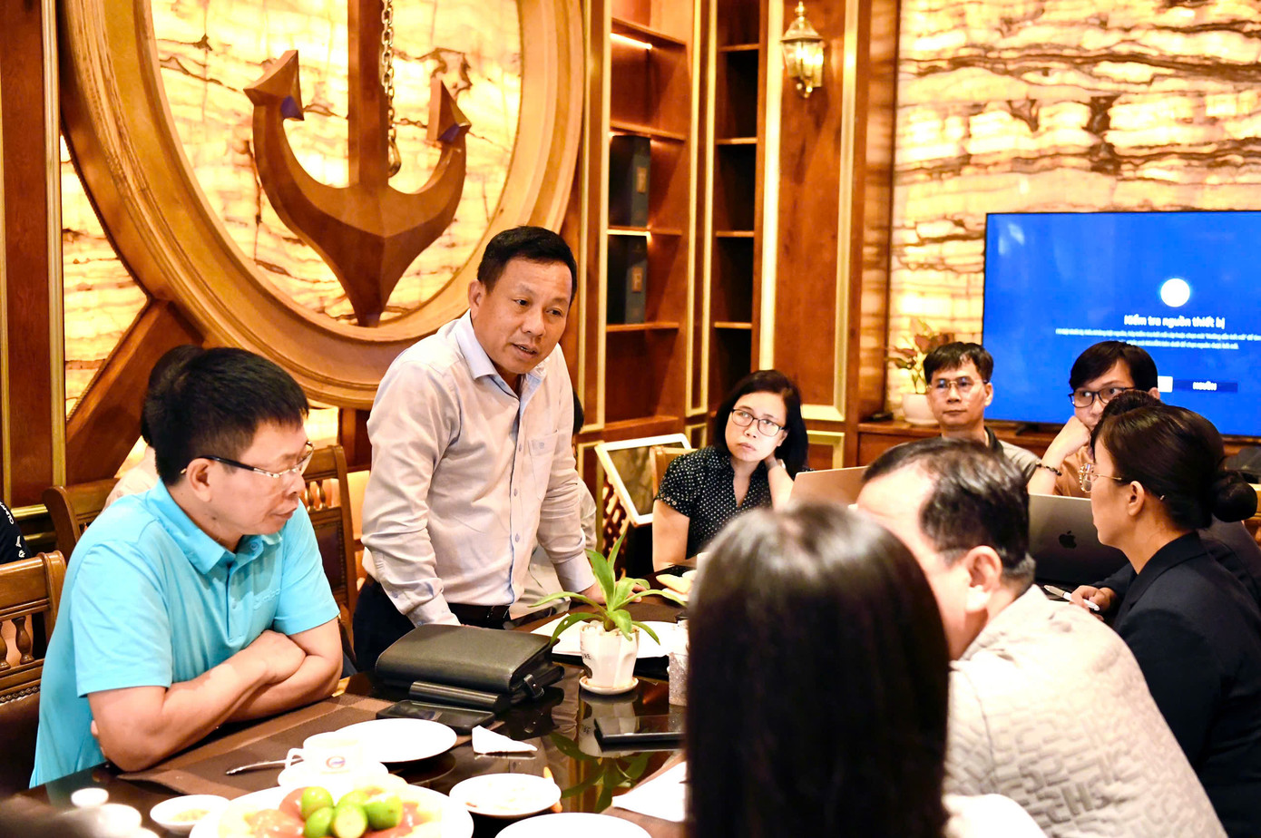 Tiền Phong Golf Championship - Non sông một dải cũng có hệ thống giải thưởng phong phú mang lại sự phấn khích cho các golfer. Bên cạnh đó còn 8 giải Hole In One được phân bố tại các hố 5A, 8A, 6B, 4C, 8C, 8D với tổng trị giá giải thưởng hơn 8 tỷ đồng.