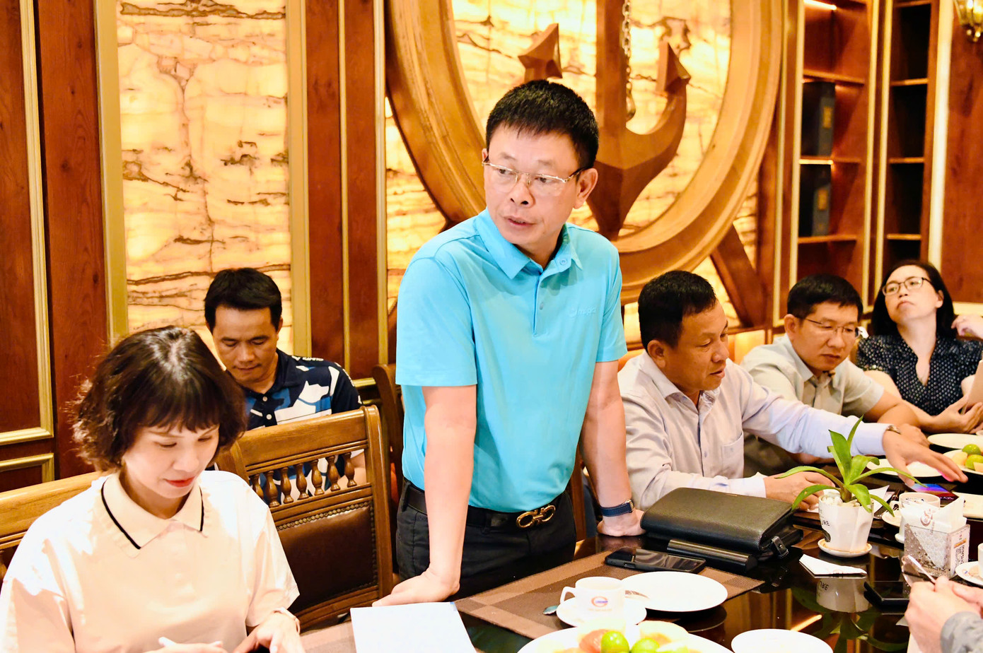 Tại cuộc họp, nhà báo Phùng Công Sưởng - Tổng biên tập báo Tiền Phong, Trưởng Ban tổ chức, nhấn mạnh, Tiền Phong Golf Championship - Non sông một dải trong năm đầu tiên tổ chức tại TPHCM phải diễn ra với tiêu chuẩn cao nhất, vừa đảm bảo tính chuyên môn vừa lan tỏa ý nghĩa cao đẹp mà giải hướng đến.