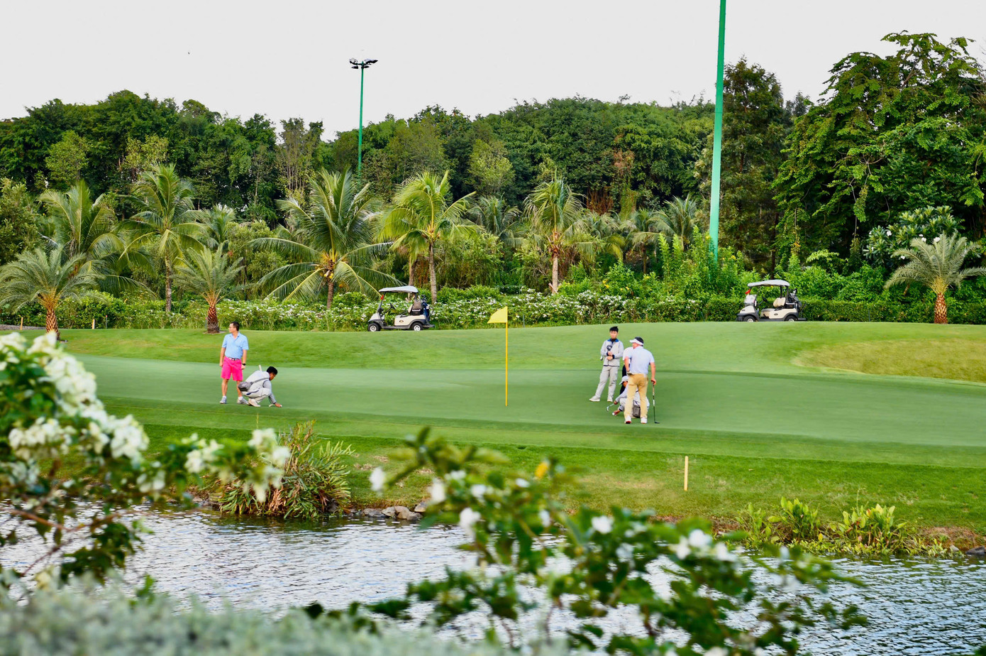 Một ngày giàu cảm xúc của 234 golfer trên sân golf Tân Sơn Nhất ảnh 4 Một ngày giàu cảm xúc của 234 golfer trên sân golf Tân Sơn Nhất ảnh 4