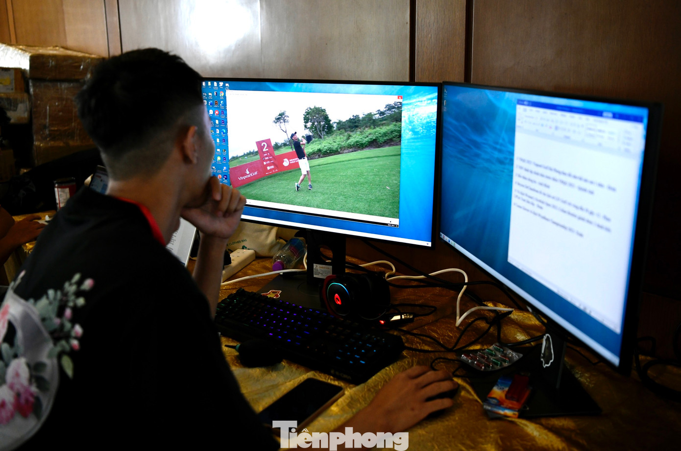 Hàng chục nhân viên kỹ thuật làm việc không ngơi nghỉ, đảm bảo gửi đến khán giả những hình ảnh sống động nhất từ 18 hố thi đấu của Vinpearl Golf Hải Phòng. Hàng chục nhân viên kỹ thuật làm việc không ngơi nghỉ, đảm bảo gửi đến khán giả những hình ảnh sống động nhất từ 18 hố thi đấu của Vinpearl Golf Hải Phòng.